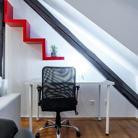 Modern Apartment Centrally Located Zagreb Extérieur photo