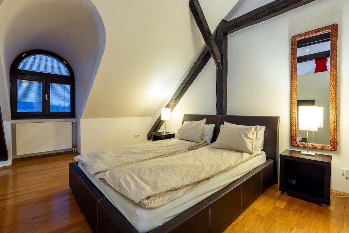 Modern Apartment Centrally Located Zagreb Extérieur photo