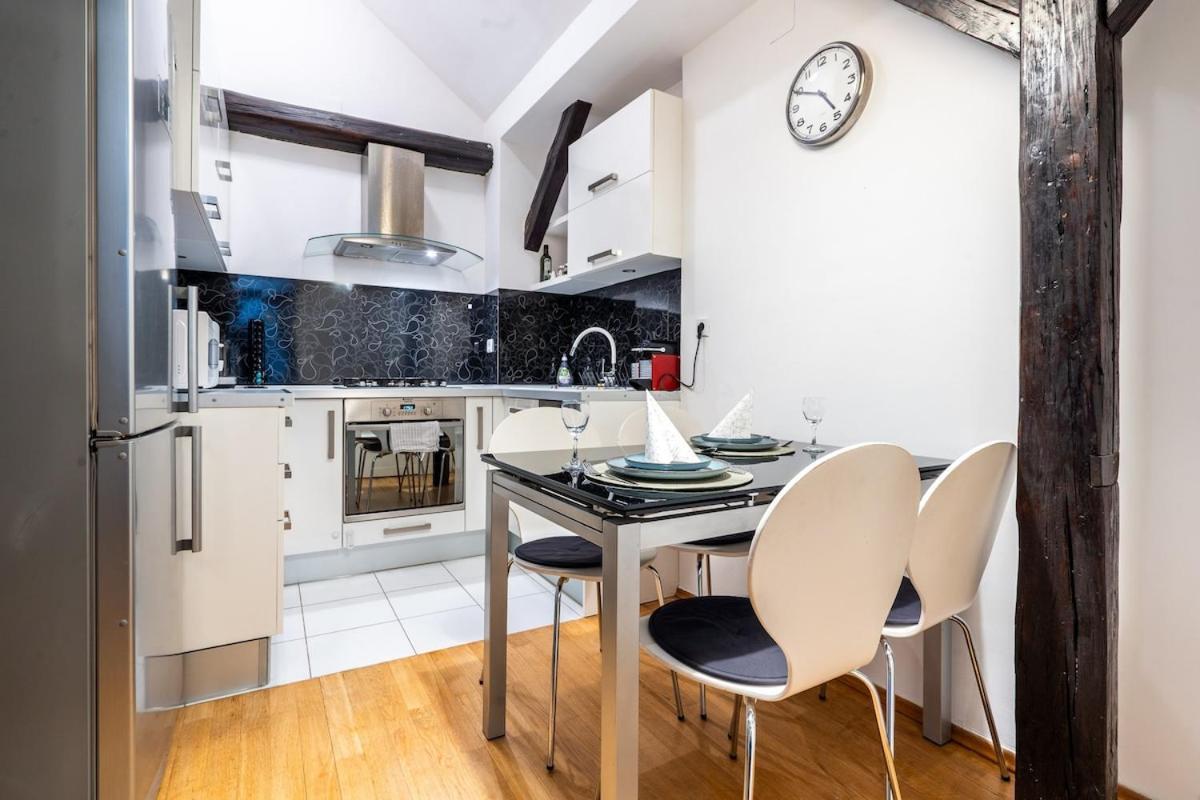 Modern Apartment Centrally Located Zagreb Extérieur photo